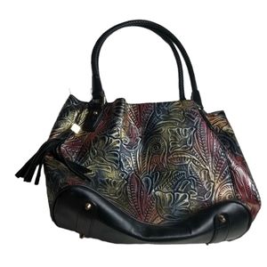 M.C. multicolor purse.Smoke free home